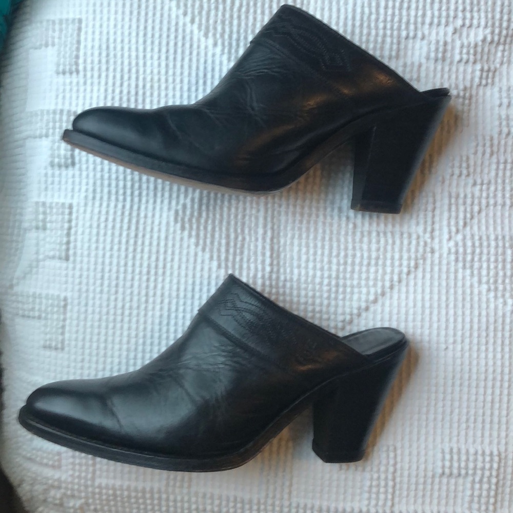 Frye Black Leather Mules • 3.5” Wooden Heel • Women’s Size 8.5